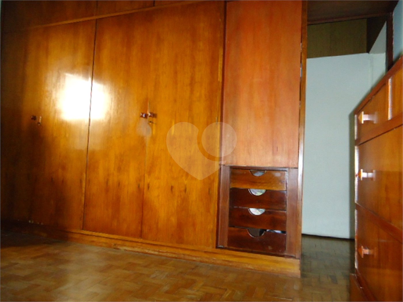 Sobrado à venda com 4 quartos em Santa Teresinha, São Paulo, SP