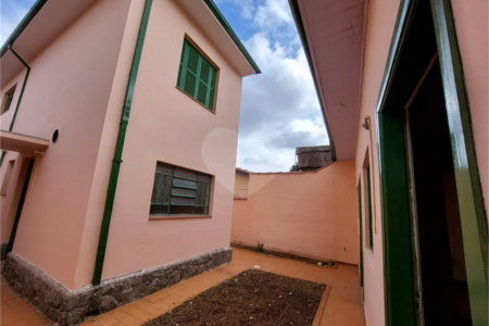 Sobrado à venda com 3 quartos em Vila Gumercindo, São Paulo, SP