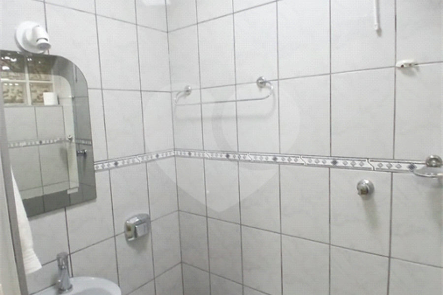 Casa à venda com 3 quartos, sendo 1 suíte, em Campo Limpo, São Paulo, SP