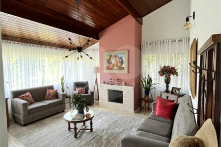 Casa à venda com 3 quartos, sendo 1 suíte, no condomínio Portal do Sabiá, Araçoiaba da Serra - SP