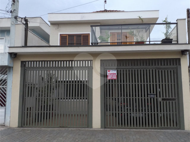 Sobrado à venda com 3 suítes em Vila Nivi, São Paulo, SP