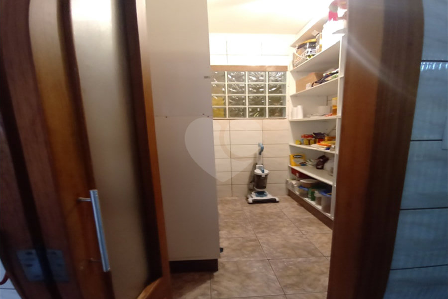 Sobrado à venda com 4 quartos, sendo 1 suíte, em Tremembé, São Paulo, SP
