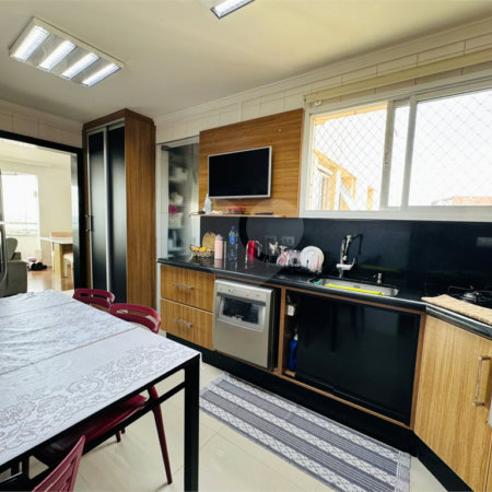 Apartamento à venda com 3 quartos, sendo 1 suíte, em Jardim Zaira, Guarulhos, SP