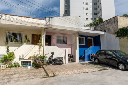 Casa de Vila à venda com 3 quartos, sendo 1 suíte, em Vila Pompéia, São Paulo, SP