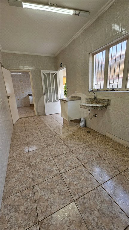 Sobrado à venda com 3 quartos, sendo 2 suítes, em Jardim Rossignatti, Indaiatuba, SP