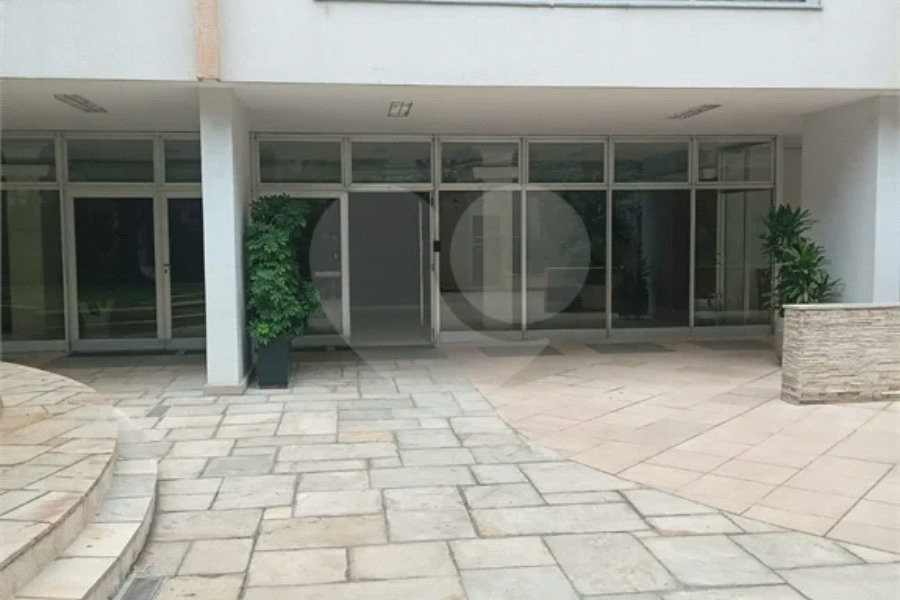 Apartamento à venda com 3 quartos, sendo 1 suíte, em Jardim Paulista, São Paulo, SP