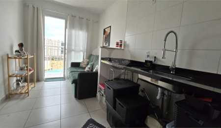 Apartamento à venda com 1 suíte em Vila das Belezas, São Paulo, SP