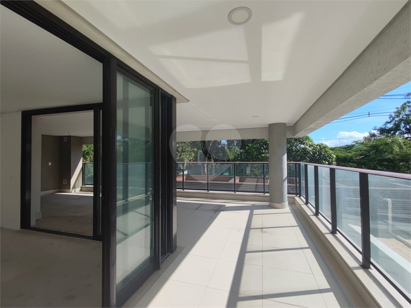 Apartamento à venda com 4 suítes em Jardim Leonor, São Paulo, SP