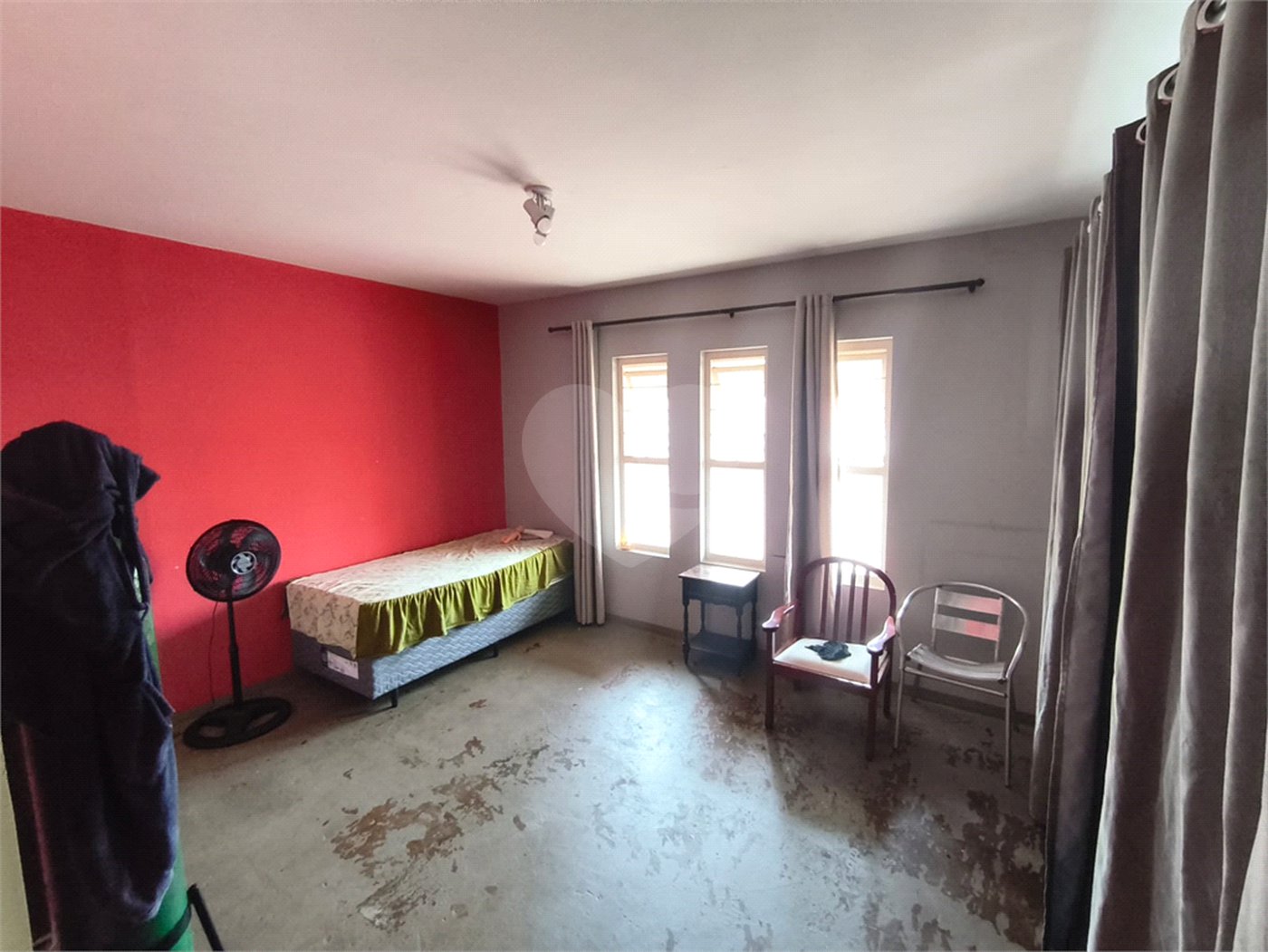 Casa à venda com 3 quartos, sendo 1 suíte, em Vila Ginez, Itapetininga, SP