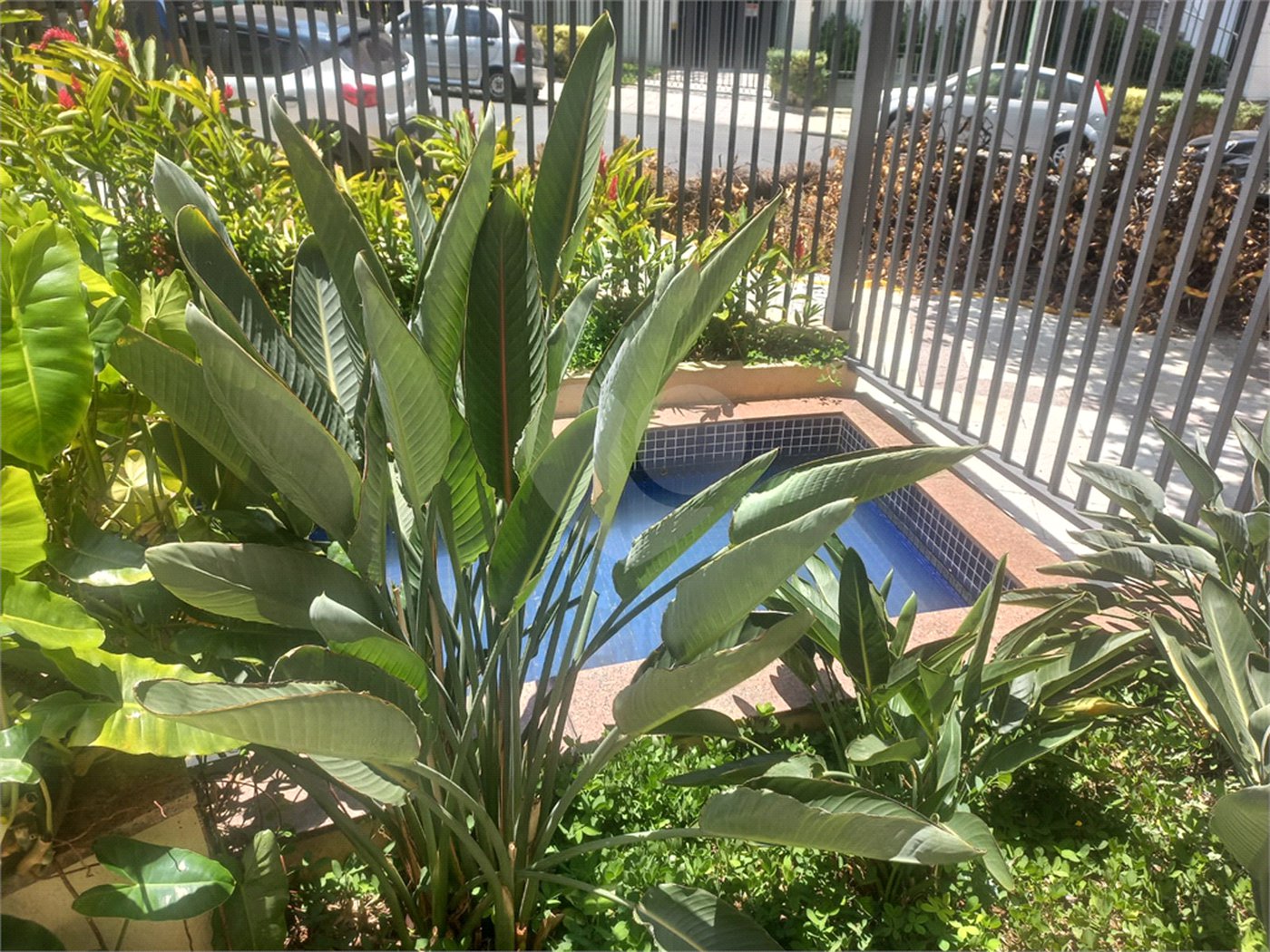 Apartamento à venda com 3 suítes em Vila Pompéia, São Paulo, SP