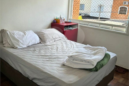 Casa à venda com 4 quartos, sendo 2 suítes, em Planalto Paulista, São Paulo, SP