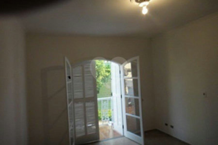 Sobrado à venda com 3 quartos, sendo 1 suíte, em Vila Gustavo, São Paulo, SP
