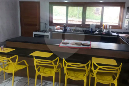 Casa à venda com 4 suítes no condomínio Parque dos Resedas, Itupeva - SP