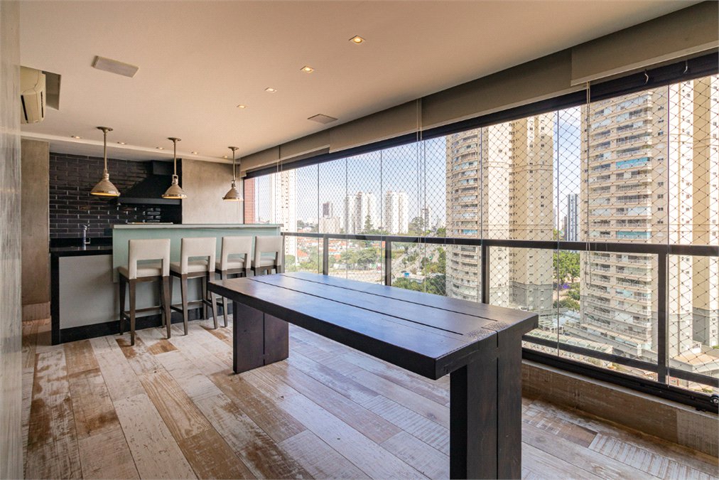 Apartamento à venda com 3 suítes em Granja Julieta, São Paulo, SP