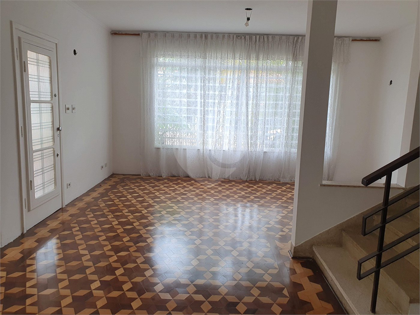 Casa à venda com 3 quartos, sendo 1 suíte, em Santo Amaro, São Paulo, SP