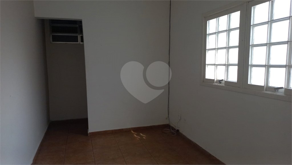 Sobrado à venda com 4 quartos, sendo 1 suíte, em Vila Mazzei, São Paulo, SP