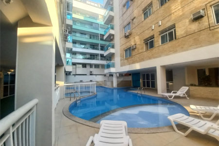 Cobertura à venda com 4 quartos, sendo 2 suítes, em Jacarepaguá, Rio de Janeiro, RJ
