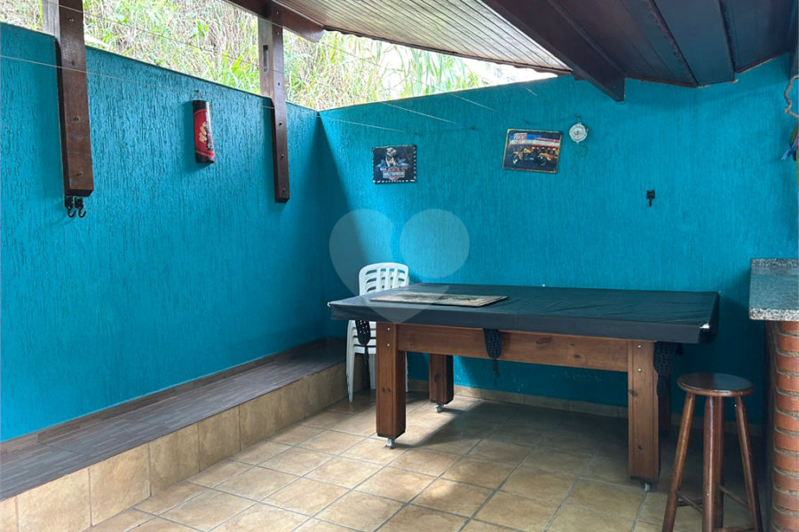 Sobrado à venda com 3 quartos, sendo 1 suíte, em Tremembé, São Paulo, SP