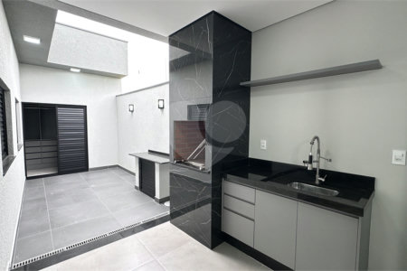 Casa à venda com 3 quartos, sendo 1 suíte, em Jardim Bom Sucesso, Indaiatuba, SP