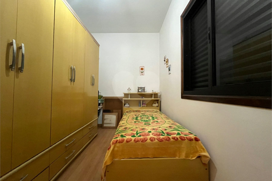 Sobrado à venda com 3 quartos, sendo 1 suíte, em Vila Irmãos Arnoni, São Paulo, SP
