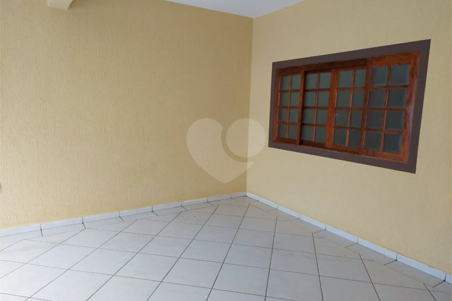 Sobrado à venda com 3 quartos, sendo 1 suíte, no Brasilândia, São Paulo, SP
