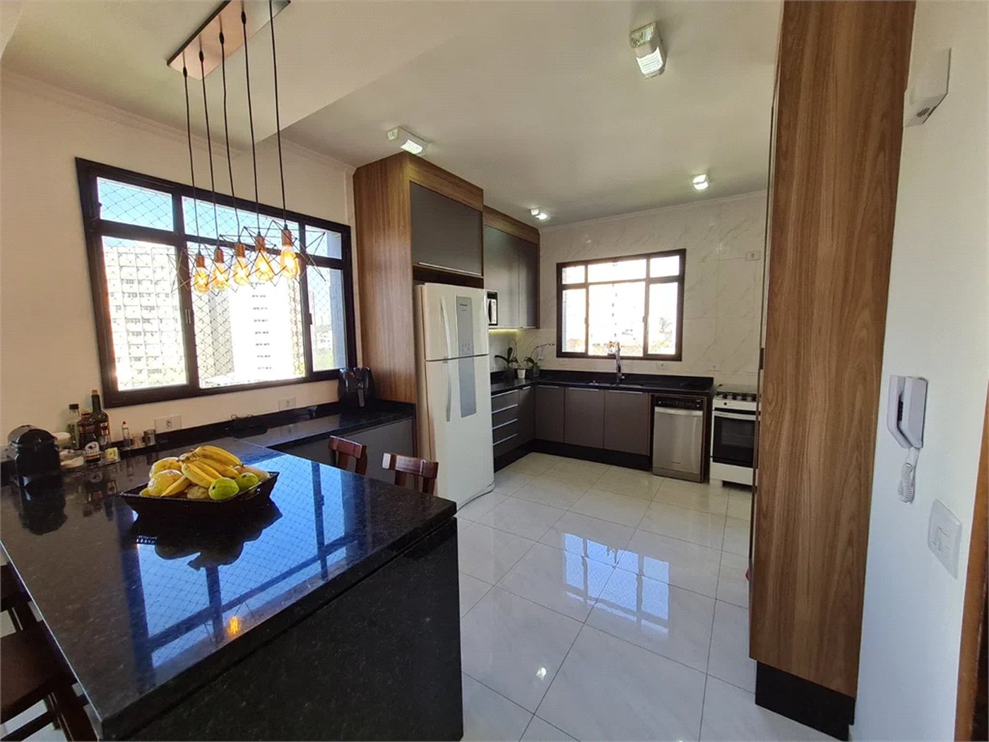 Apartamento à venda com 4 quartos, sendo 1 suíte, em Vila Ipojuca, São Paulo, SP