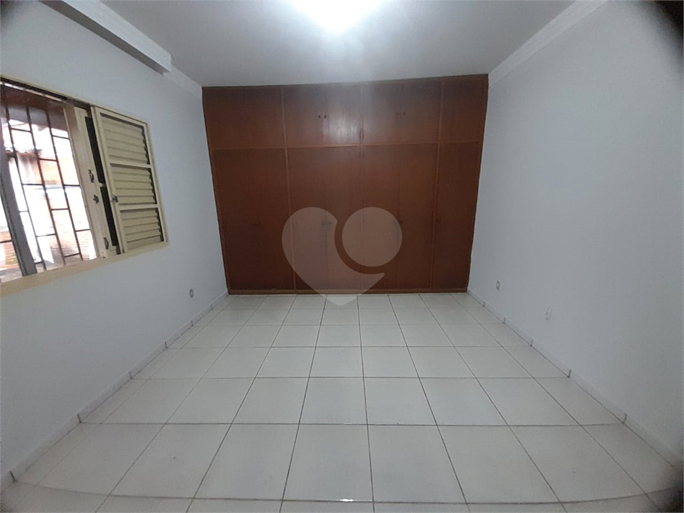 Casa de Alto Padrão à Venda e Locação no Parque Santa Mônica - São Carlos