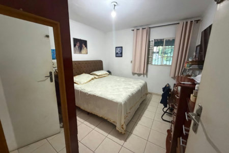 Casa Térrea à venda com 9 quartos, sendo 2 suítes, no condomínio Seranila, Monte Mor - SP