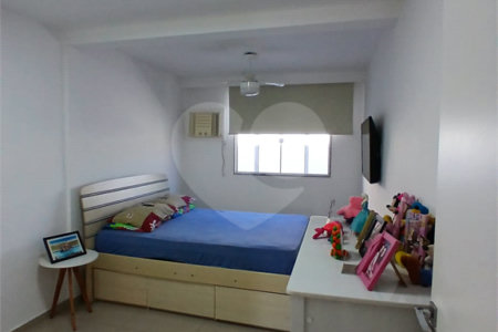 Casa à venda com 4 quartos, sendo 1 suíte, em Campo Grande, Rio de Janeiro, RJ