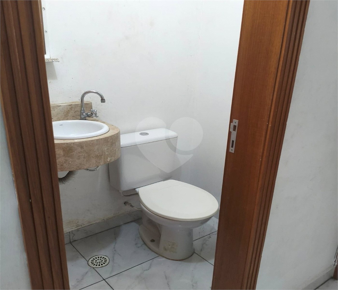 Sobrado à venda com 3 quartos, sendo 1 suíte, em Tremembé, São Paulo, SP