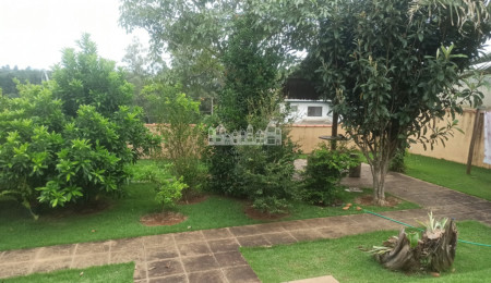Casa à venda com 3 quartos, sendo 1 suíte, no condomínio Serra da Estrela, Atibaia - SP