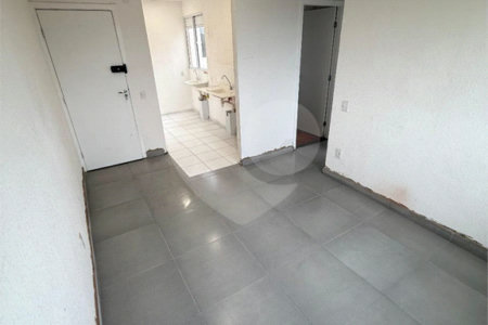 Casa em condomínio à venda com 2 quartos em Jardim Petrópolis, Cotia, SP