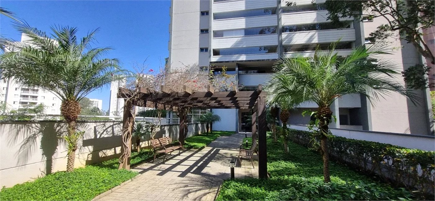 Apartamento à venda com 3 suítes em Jardim Londrina, São Paulo, SP