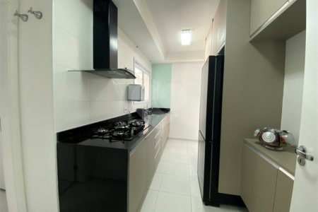 Apartamento à venda com 3 suítes em Barra Funda, São Paulo, SP