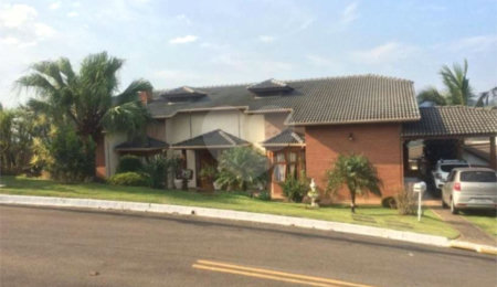 Sobrado à venda com 5 quartos, sendo 2 suítes,  em Seerra da Cantareira, Mairiporã, SP