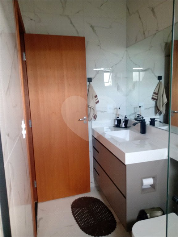 Casa à venda com 3 suítes no condomínio Residencial Milano, Indaiatuba - SP