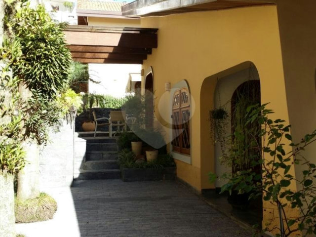 Casa à venda com 5 suítes em Jardim Marajoara, São Paulo, SP