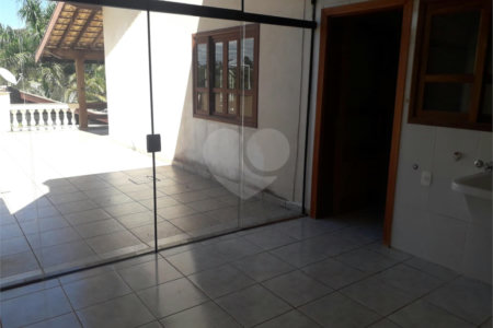 Casa à venda com 3 quartos, sendo 1 suíte, no condomínio Parque da Fazenda, Itatiba - SP