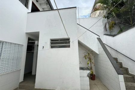 Casa Térrea à venda com 3 quartos, sendo 1 suíte, em Vila Madalena, São Paulo, SP