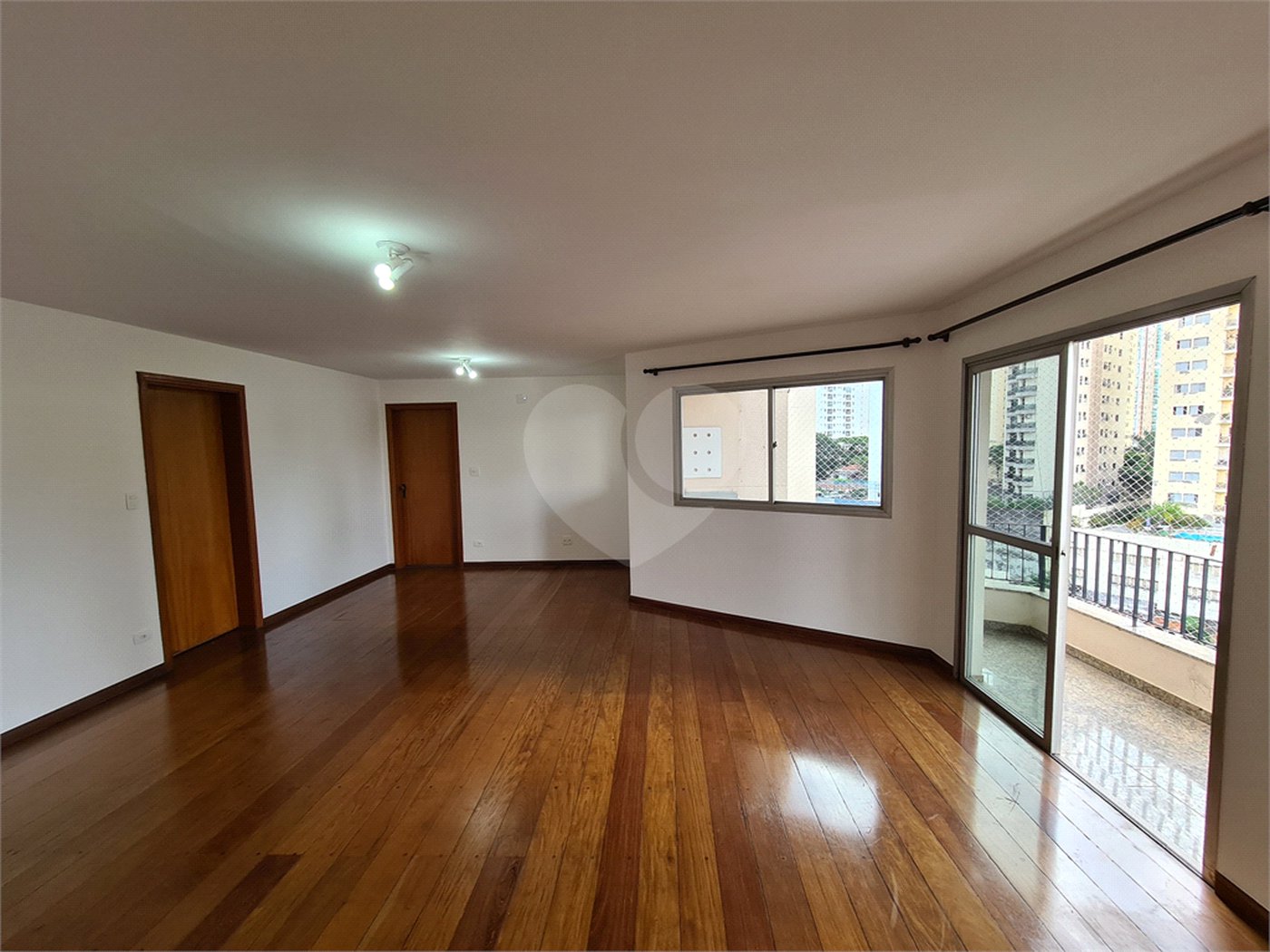 Apartamento à venda ou para alugar com 3 suítes em Santana, São Paulo, SP