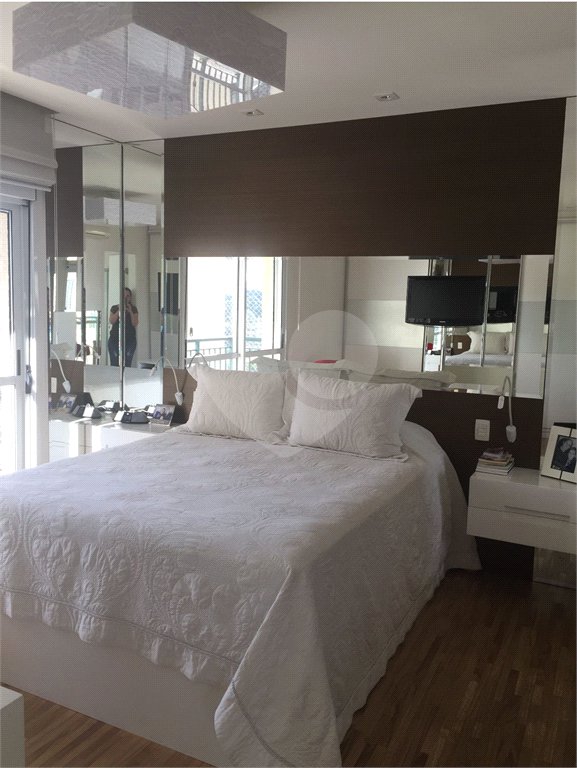 Apartamento à venda com 4 suítes em Vila Gertrudes, São Paulo, SP