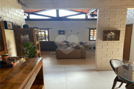 Casa à venda com 4 quartos, sendo 2 suítes, no condomínio Jardim do Ribeirão II, Itupeva - SP