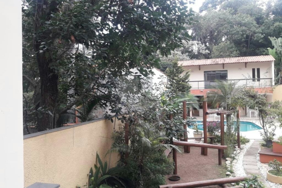Sobrado à venda com 6 quartos, sendo 2 suítes, em Horto Florestal, São Paulo, SP
