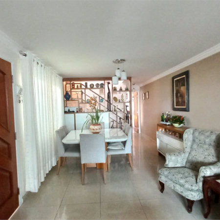 Casa à venda com 3 suítes em Jardim Trussardi, São Paulo, SP