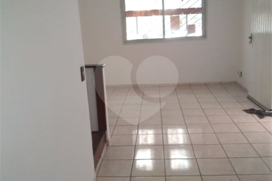 Sobrado à venda com 2 quartos em Conjunto Residencial Vista Verde, São Paulo, SP