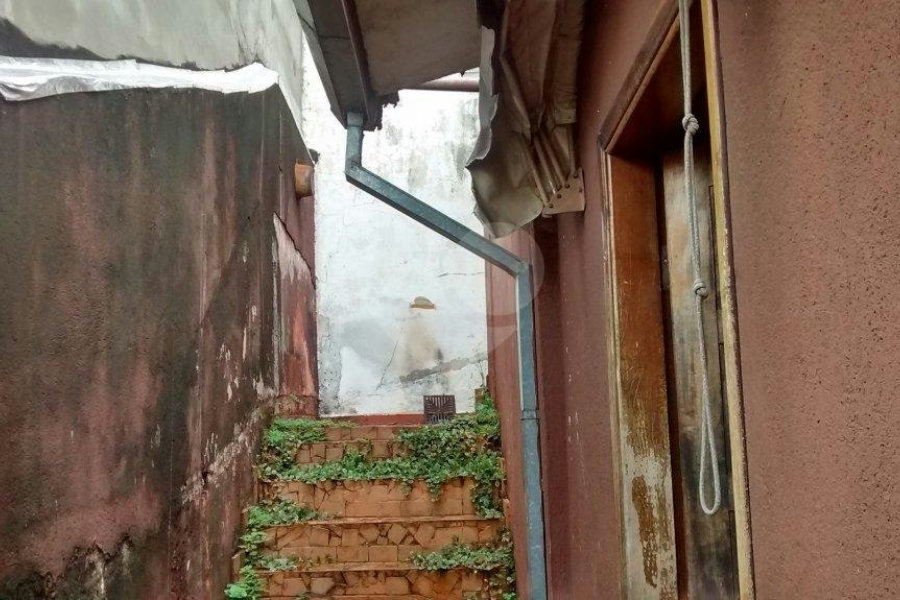 Casa à venda com 6 quartos, sendo 2 suítes,  no condomínio Doutor Francisco Ranieri, São Paulo - SP