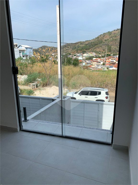 Casa à venda com 2 quartos no condomínio Residencial Mirella, Rio de Janeiro - RJ