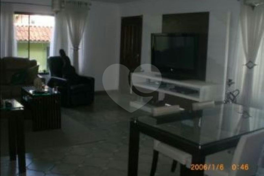 Sobrado à venda com 3 suítes em Vila Nova Cachoeirinha, São Paulo, SP