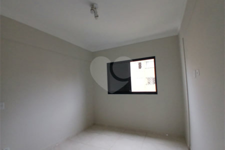 Apartamento para alugar com 2 quartos, sendo 1 suíte, em Jardim Carambeí, São Roque, SP
