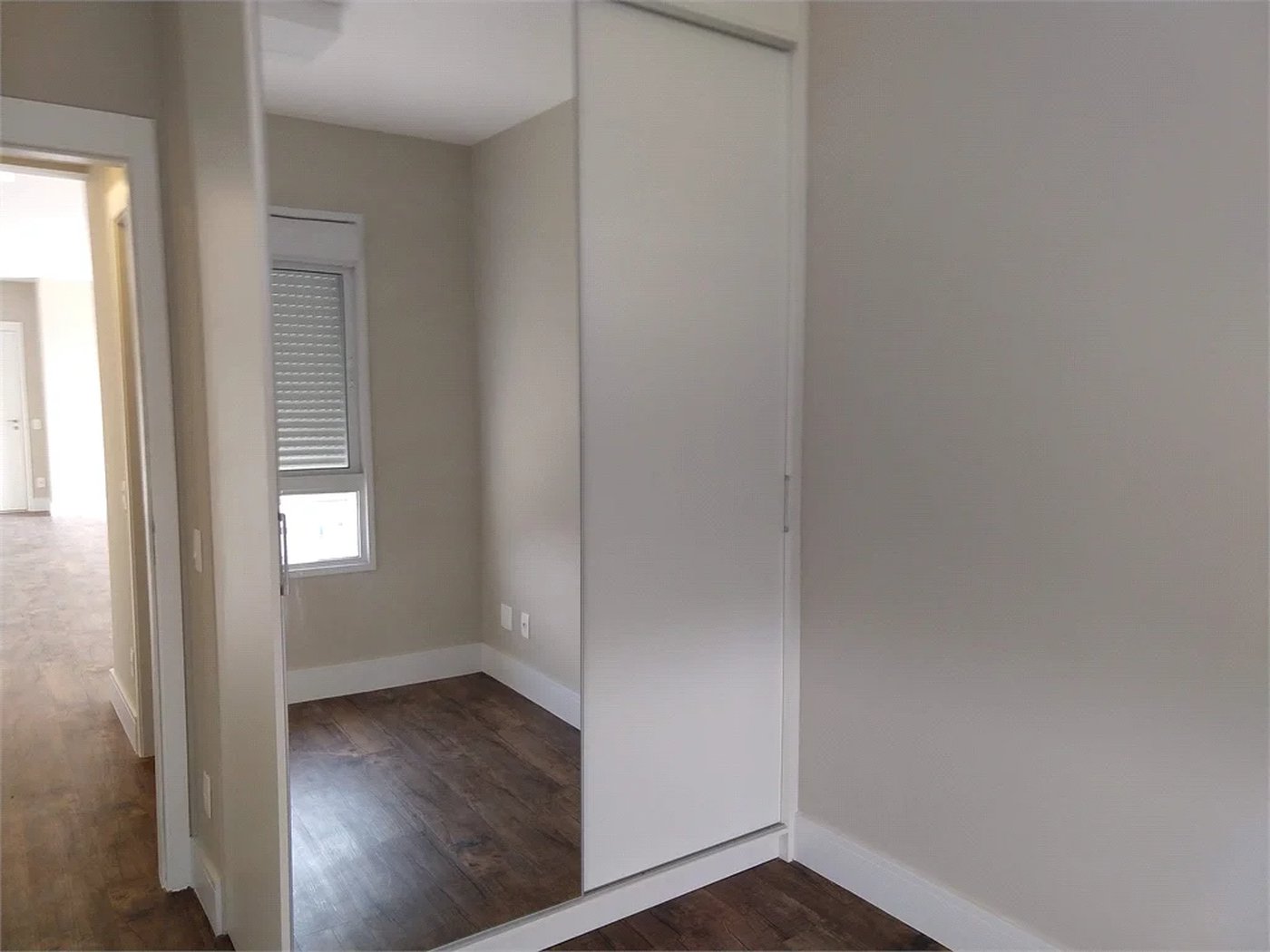 Apartamento à venda com 3 suítes em Vila Anastácio, São Paulo, SP